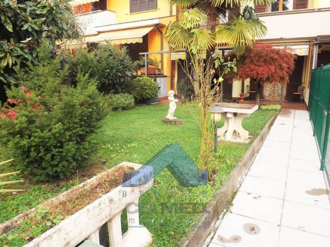 Cenate sotto Villa a schiera € 205.000 T4523 Cenate Sotto