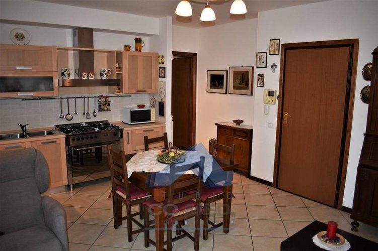 Trilocale con terrazzo € 149.000 T3930 Scanzorosciate