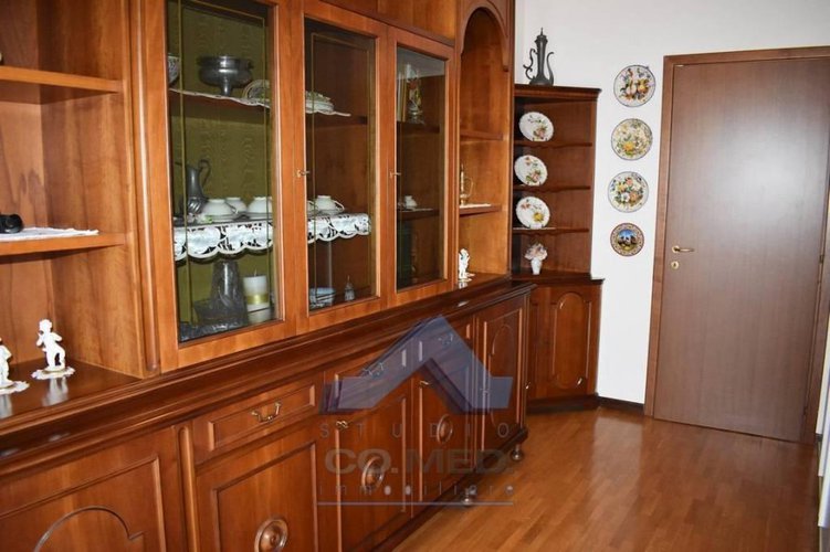 Trilocale con terrazzo € 149.000 T3930 Scanzorosciate