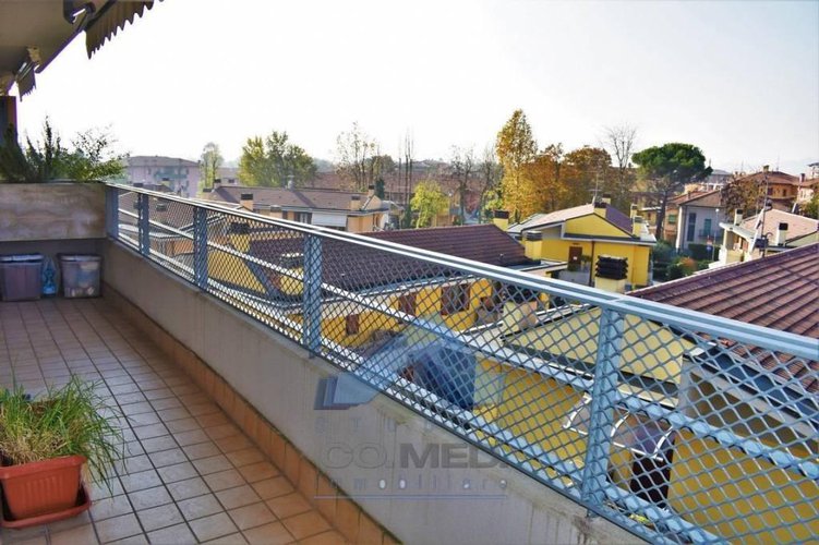 Trilocale con terrazzo € 149.000 T3930 Scanzorosciate