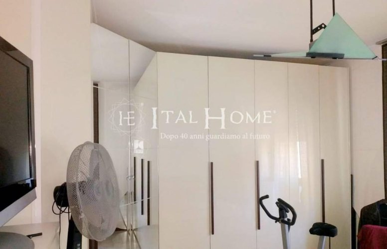 Borgo Palazzo, Vendesi Quadrilocale con doppi servizi + Box Bergamo