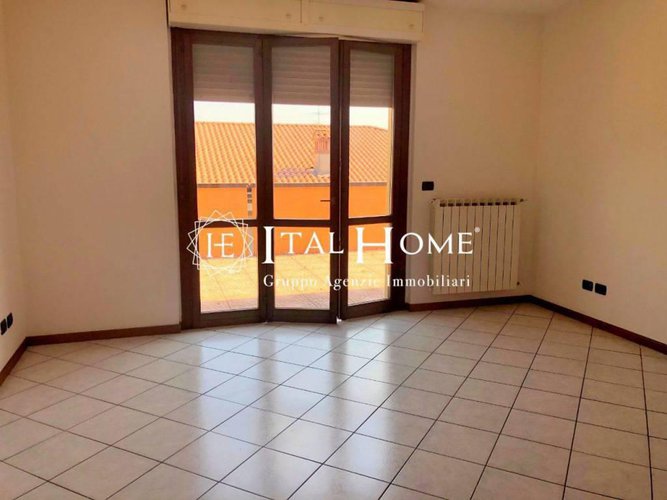 Villaggio Sposi, Vendesi Trilocale con terrazza e box auto Bergamo