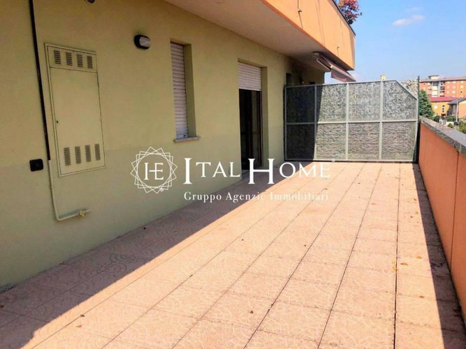 Villaggio Sposi, Vendesi Trilocale con terrazza e box auto Bergamo