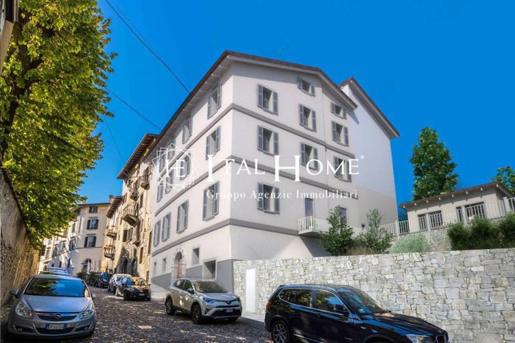Ultimo piano in Città Alta, Nuovissimo, da vedere Bergamo