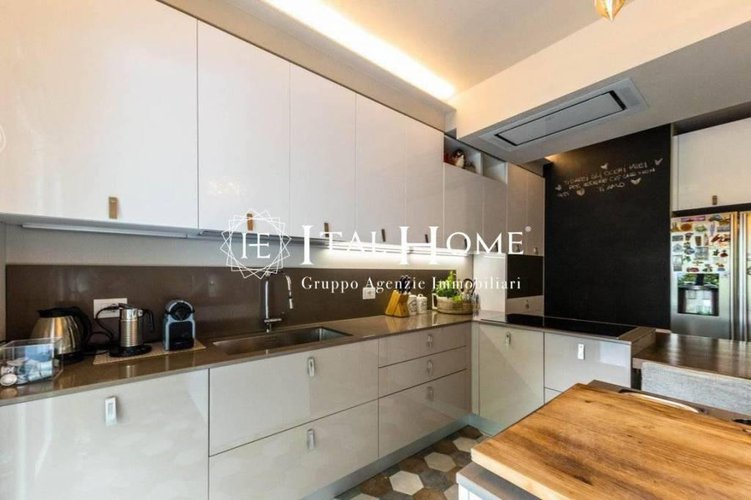 Alle porte di Bergamo Vendesi Tipo Attico, super moderno Bergamo