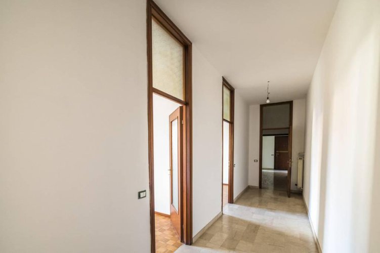 Conca Fiorita, Vendesi Grande soluzione con box incluso Bergamo