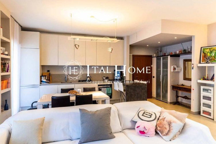 Vendesi strepitoso Attico, Quadrilocale con Box incluso Bergamo