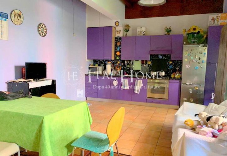 Bergamo città, Vendesi porzione di casa con giardino, box