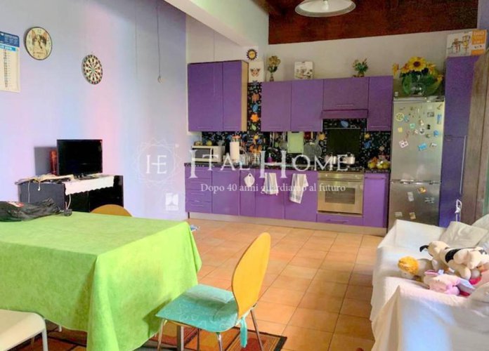 Bergamo città, Vendesi porzione di casa con giardino, box Bergamo