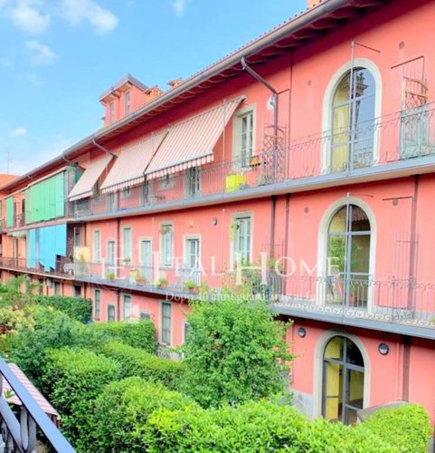Bergamo città, Vendesi porzione di casa con giardino, box Bergamo
