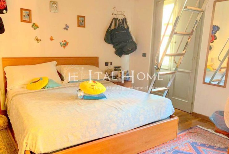 Bergamo città, Vendesi porzione di casa con giardino, box Bergamo