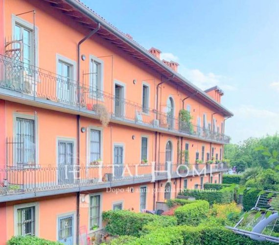 Bergamo città, Vendesi porzione di casa con giardino, box Bergamo