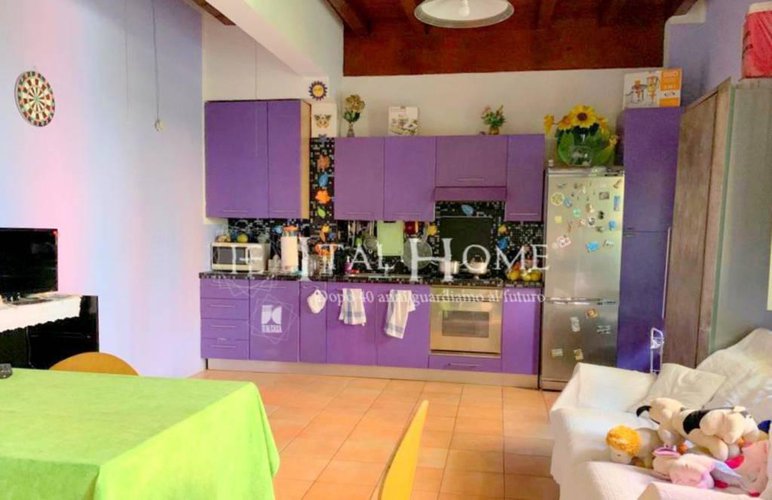 Bergamo città, Vendesi porzione di casa con giardino, box Bergamo