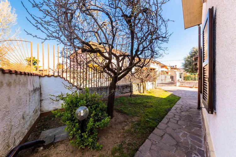 Valtesse, vendesi nuda proprietà di villa singola! Bergamo