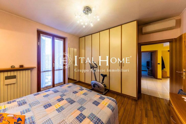 Valtesse, Appartamento in villa con box auto Bergamo