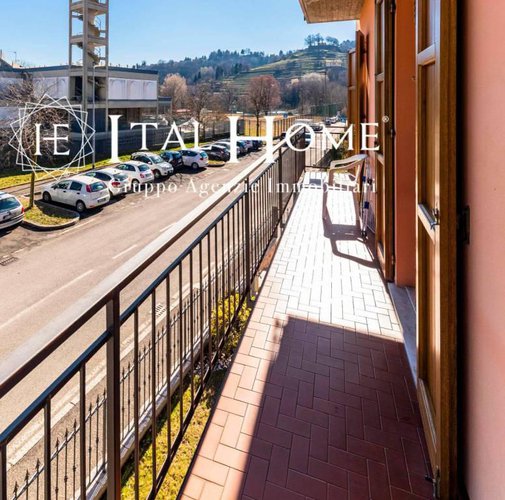 Valtesse, Appartamento in villa con box auto Bergamo