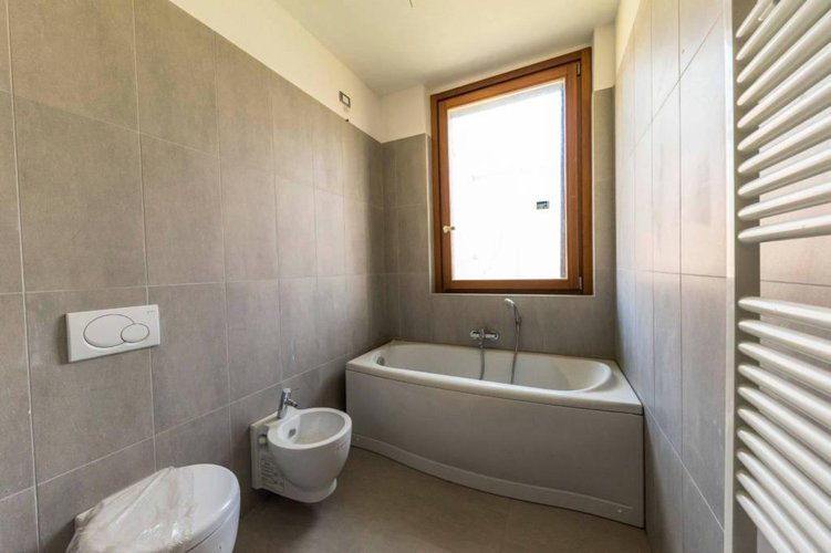 Redona, Vendesi lussuosa villa singola con parco privato Bergamo