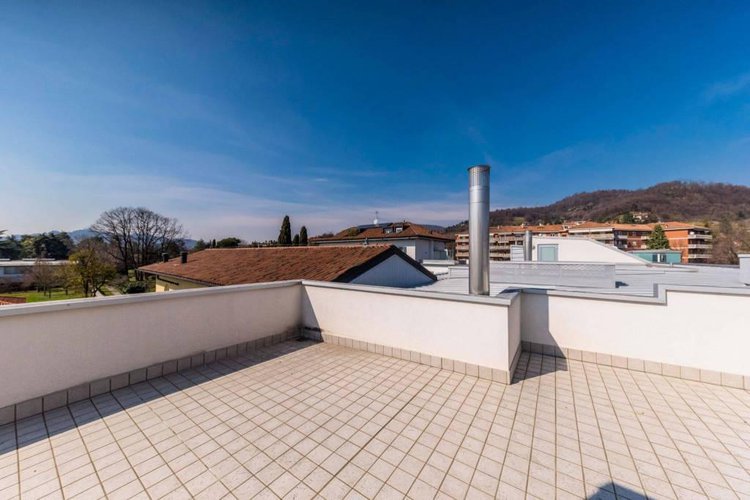 Redona, Vendesi lussuosa villa singola con parco privato Bergamo