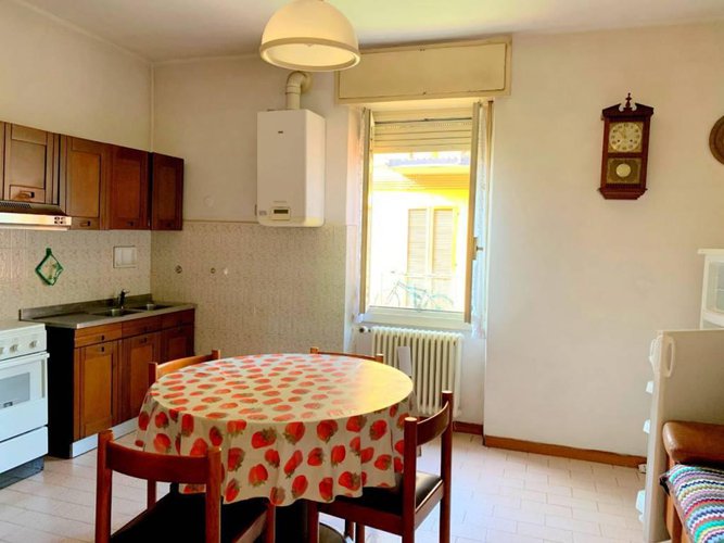 Redona, Vendesi porzione di casa con terrazza, incluso box Bergamo