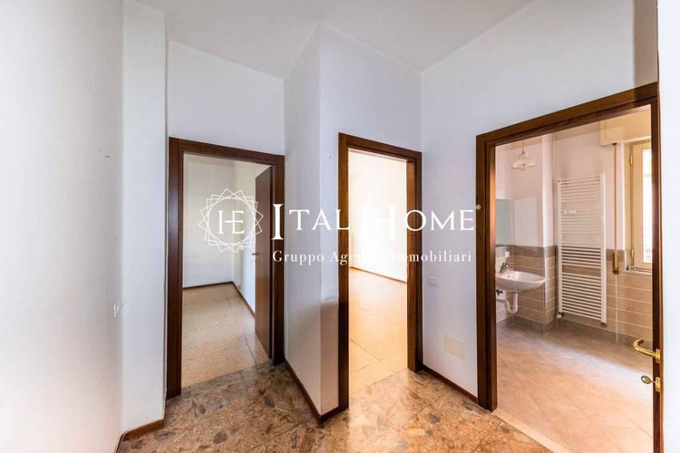 In quartiere protetto e riservato Trilocale con balcone Bergamo