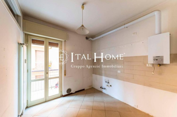 In quartiere protetto e riservato Trilocale con balcone Bergamo