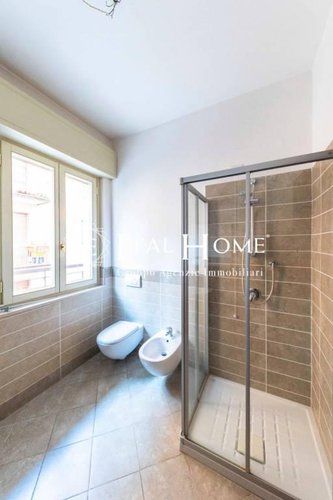 In quartiere protetto e riservato Trilocale con balcone Bergamo