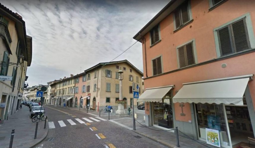 Borgo s. Caterina, Vendesi Trilocale con box incluso