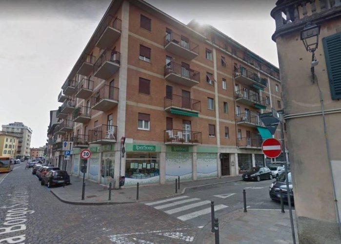 Borgo s. Caterina, Vendesi Trilocale con box incluso Bergamo
