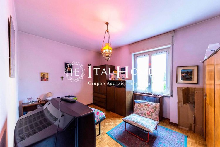 Valtesse, Vendesi luminoso Quadrilocale con reparto auto Bergamo