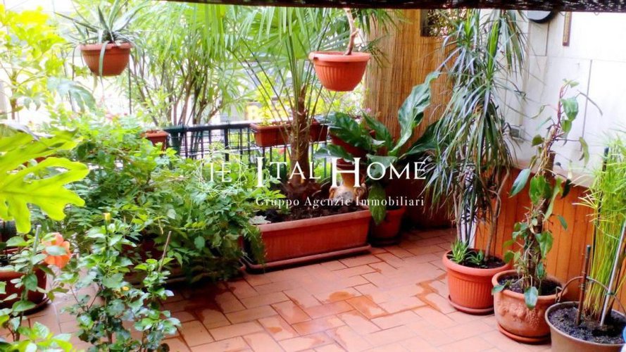 Vendesi bellissima soluzione in Centro con terrazza Bergamo