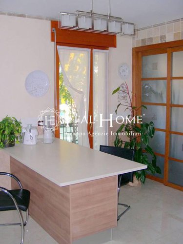 Vendesi bellissima soluzione in Centro con terrazza Bergamo