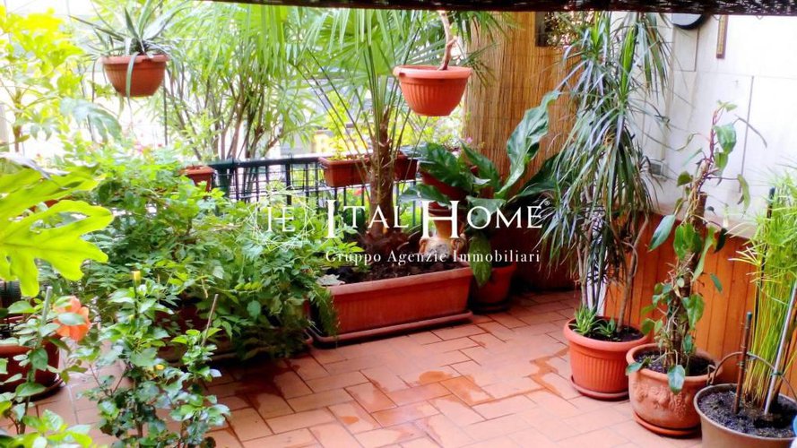 Vendesi bellissima soluzione in Centro con terrazza Bergamo