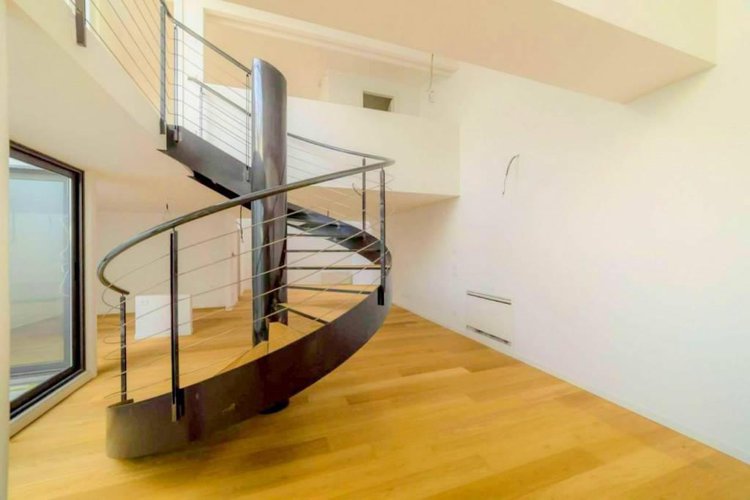 Parco Turani, Vendesi moderno e lussuoso loft di 250 mq Bergamo