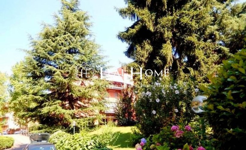 Parco Goisis, Vendesi appartamento di 180 mq con box Bergamo