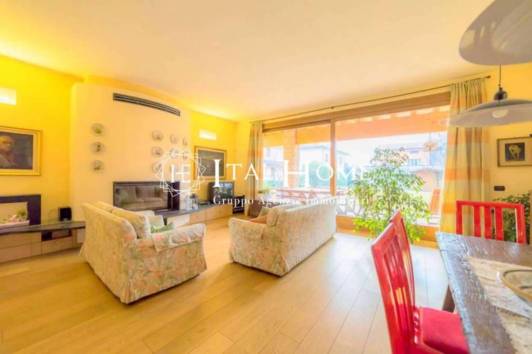 Redona Alta, Vendesi prestigiosa villa singola Bergamo