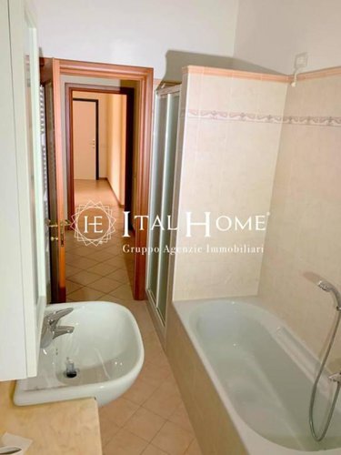 Ponteranica, vendesi soluzione trilocale con cantina Bergamo