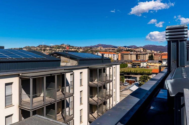 Bergamo, Nuovo appartamento con terrazza, Da vedere! Bergamo