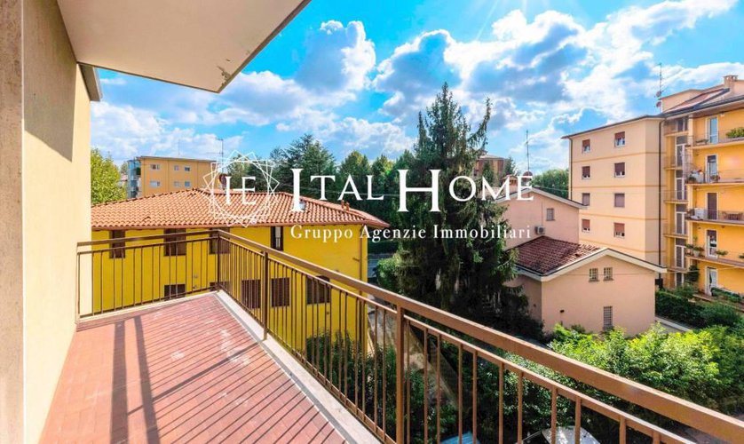 Conca Fiorita, Vendesi grande appartamento con box Bergamo