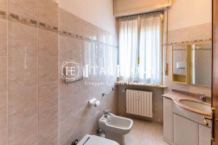 Conca Fiorita, Vendesi grande appartamento con box Bergamo