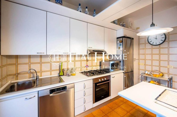 Vendesi meraviglioso Attico, terrazza stellare, Box doppio! Bergamo