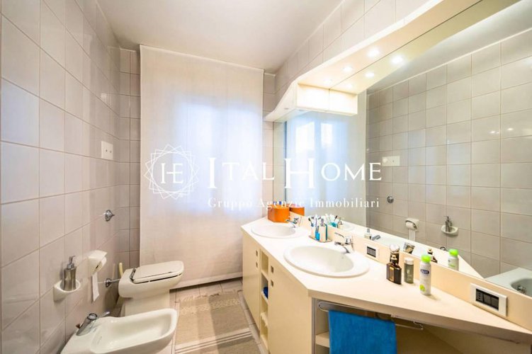 Vendesi meraviglioso Attico, terrazza stellare, Box doppio! Bergamo