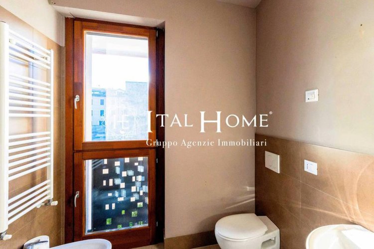 Nuovo, app.to 160 mq + terrazza stellare, incluso box Bergamo