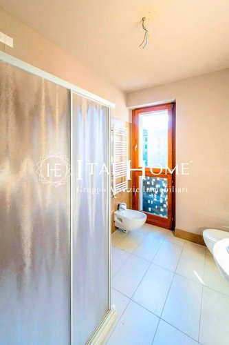 Nuovo, app.to 160 mq + terrazza stellare, incluso box Bergamo