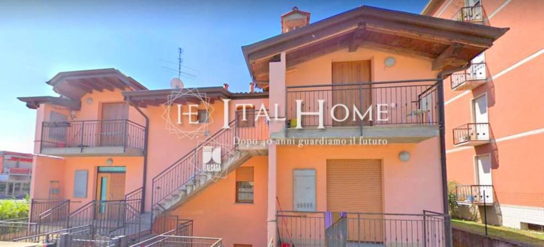 Prezzo ribassato, Torre Boldone, vendesi open space + serviz Torre Boldone