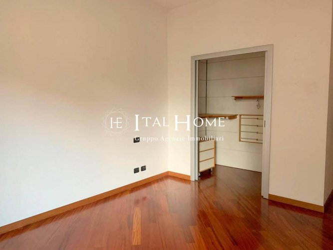 Centralissimo, Vendesi Pentalocale + doppi servizi Bergamo