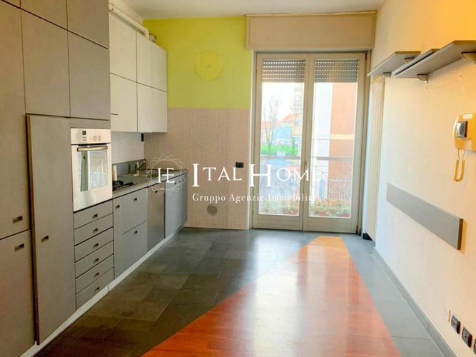 Centralissimo, Vendesi Pentalocale + doppi servizi Bergamo