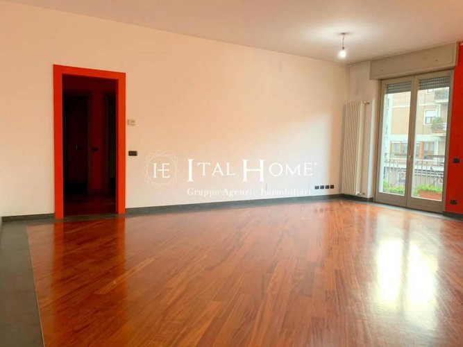 Centralissimo, Vendesi Pentalocale + doppi servizi Bergamo