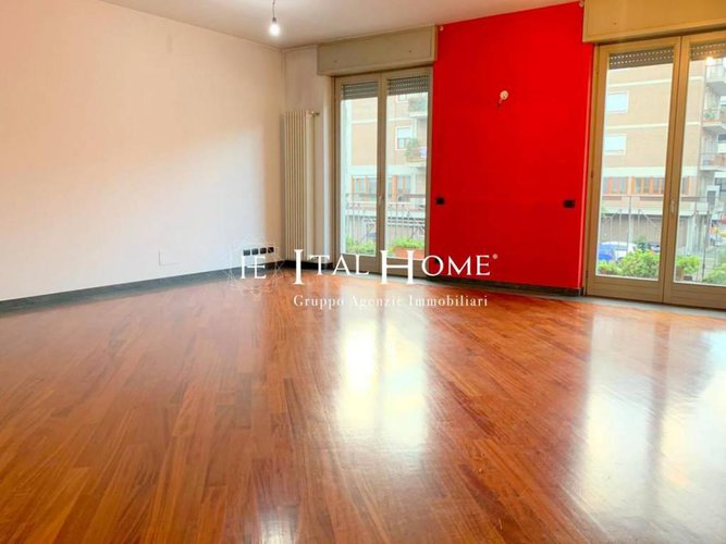 Centralissimo, Vendesi Pentalocale + doppi servizi Bergamo