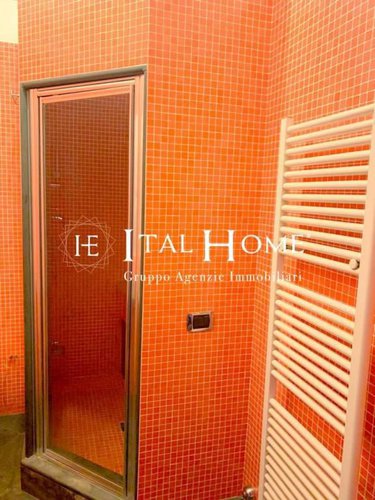 Centralissimo, Vendesi Pentalocale + doppi servizi Bergamo