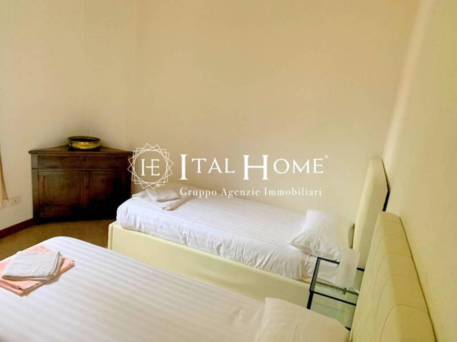 Centro città, vendesi porzione di casa con posto auto Bergamo